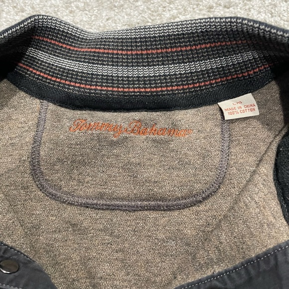 Tommy Bahama Grey Knit Top Size Large - Picture 3 of 9